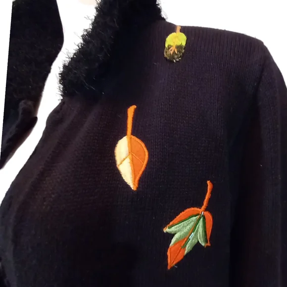 Vintage Fall Autumn Embroidered Beaded Embellished Black Cardigan - Picture 3 of 12